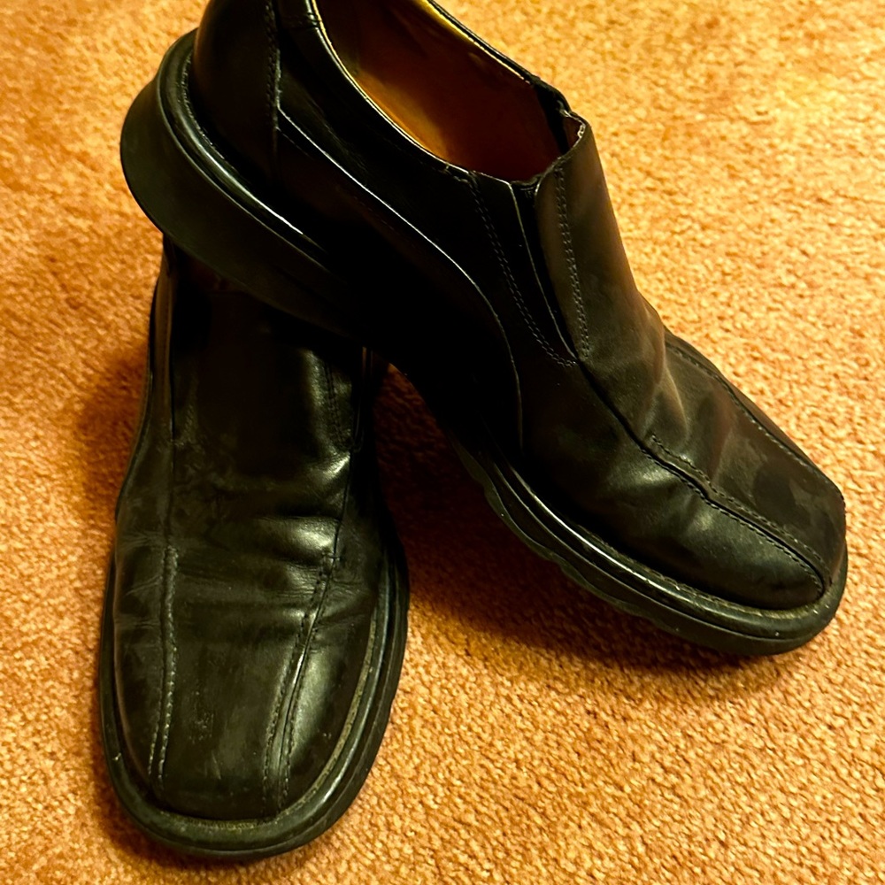 Mens slip on shoes